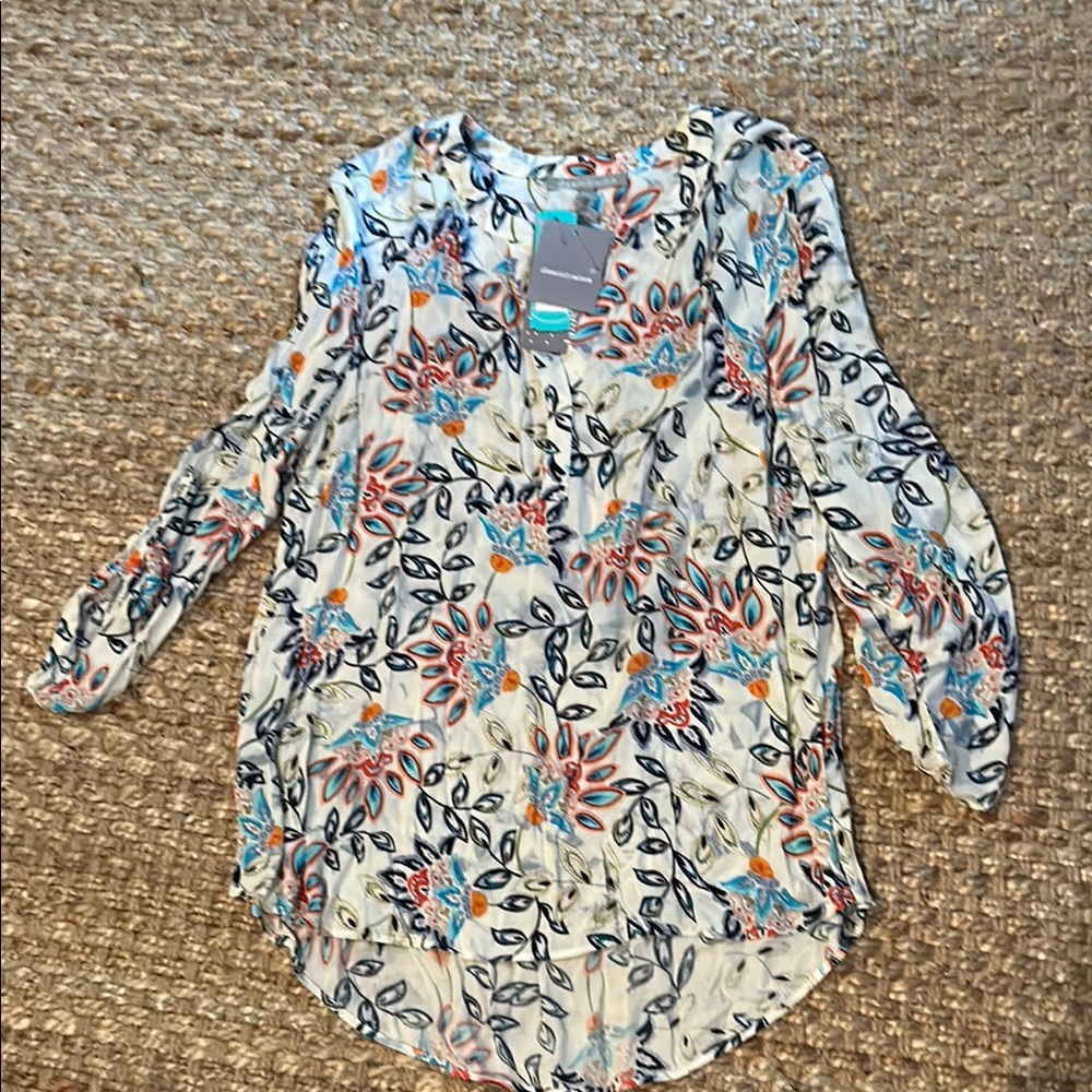 Floral Print Women's Top- Daniel Rainn large